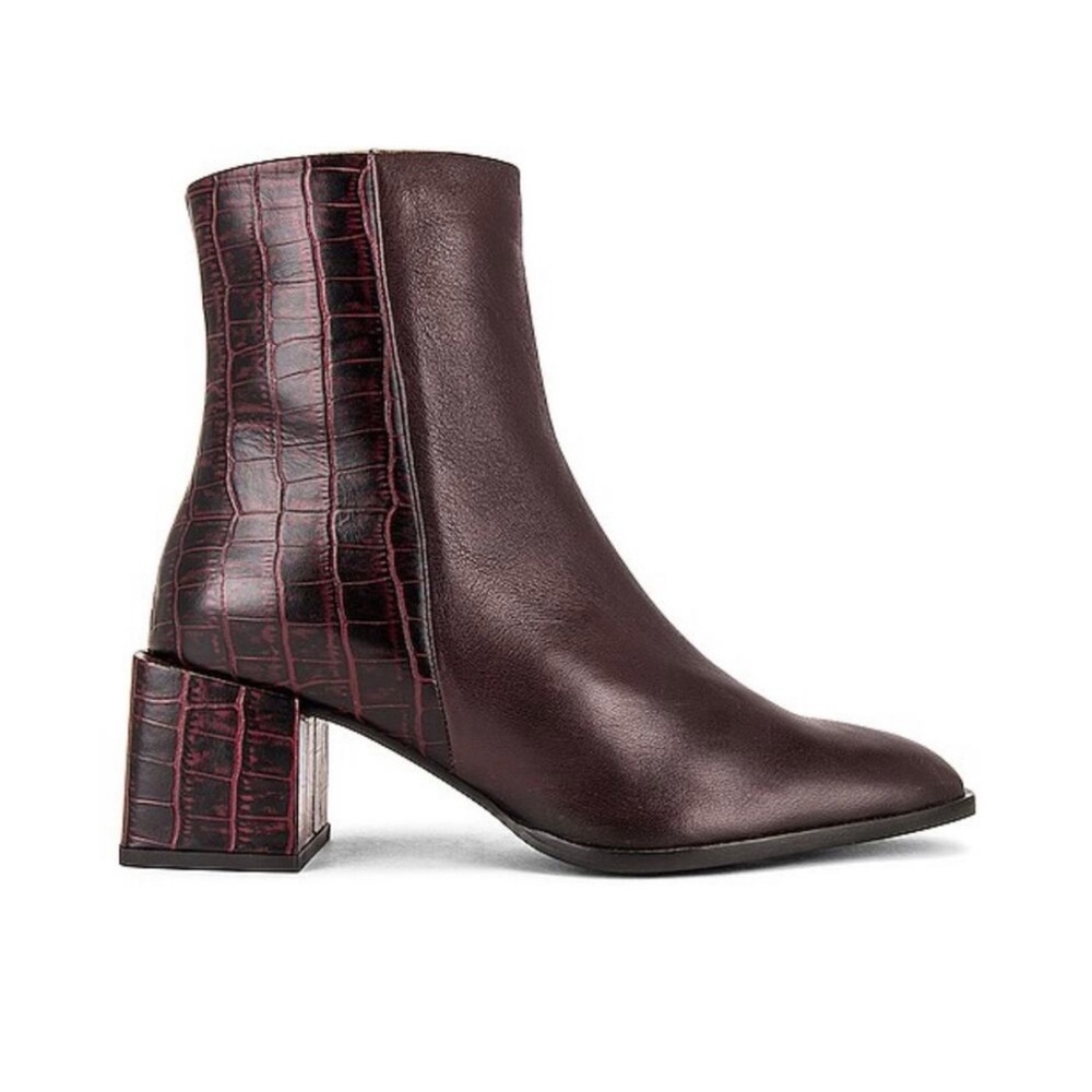 Seychelles Siesta Burgundy Ankle Boot Size 7.5